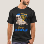 Jüdischer Mops Menorah Happy Hanukka Chanukah Dog T-Shirt<br><div class="desc">Jüdischer Mops Menorah Happy Hanukka Chanukah Hund.</div>