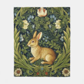 Jugendhase im Garten Fleecedecke (Vorderseite)