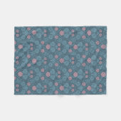 Jugendstil Blumenteal Blauton rosa Muster Fleecedecke (Vorderseite (Horizontal))