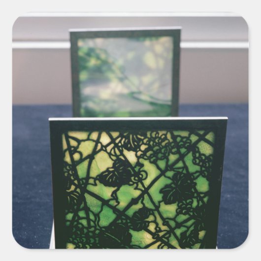 Jugendstil-Buchenden, Tiffany Studios, c.1894 Quadratischer Aufkleber (Vorderseite)