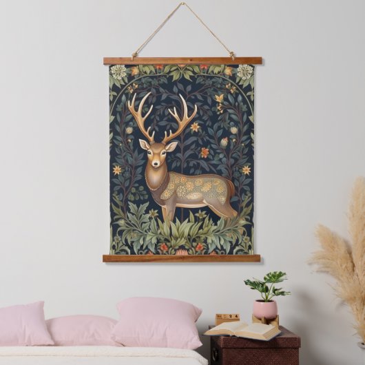 Jugendstil-Hirsch im Garten Wandteppich Mit Holzrahmen (Schlafzimmer)