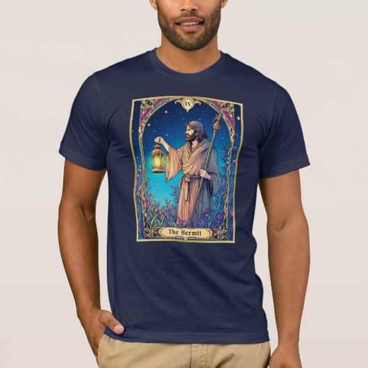 Jugendstil-Tarot-Karte: Der Eingeweihte T-Shirt (Vorderseite)
