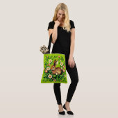 Jugendstil Wildkaninchen und Blumen Tasche (Am Model)