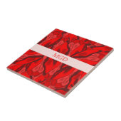 Jugendstilfülle roter Tulpen mit Monogramm Fliese (Seite)