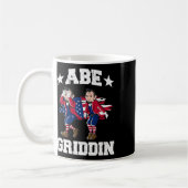 Juli Abraham Lincoln Griddy Abe Griddin Kaffeetasse (Links)