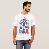 JULI-AMERIKANISCHES PARTY IN DER US-TYPOGRAPHIE T-Shirt (Vorne ganz)
