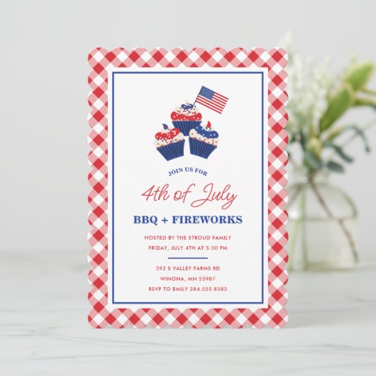 Juli GRILLEN & Feuerwerk Feier Einladung (Stehend Vorderseite)