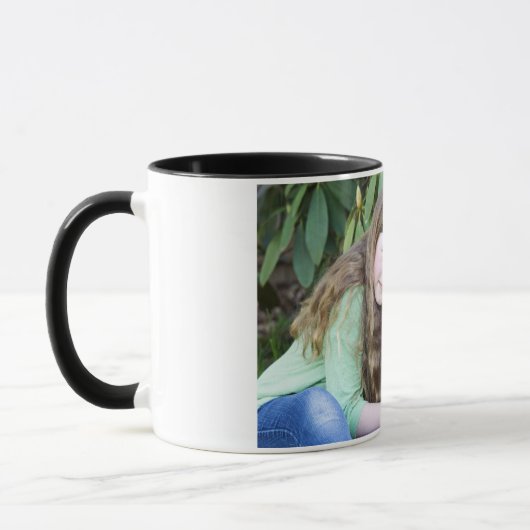 Julia u. Hollie Tasse (Links)