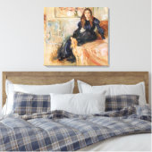 Julie Manet und ihr Greyhound (von Berthe Morisot) Leinwanddruck (Insitu (Schlafzimmer))