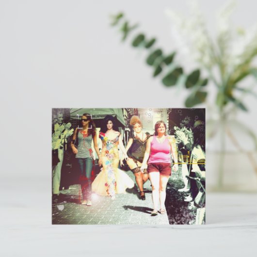 Julzips - Casting Salvaje F Postkarte (Stehend Vorderseite)