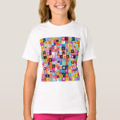 Jumble Alphabet Pattern T-Shirt (Vorderseite)