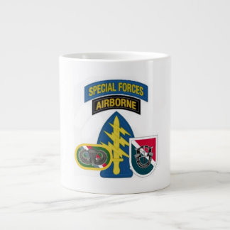 JUMBO-TASSE DER SONDERKRÄFTE