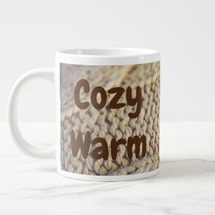 Jumbo-Tasse mit "Cosy Warm"-Sprichwort
