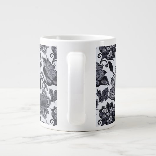 Jumbo-Tasse mit schwarzem Blumenmuster (Rückseite)