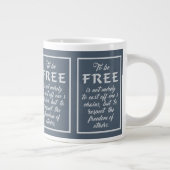 Jumbo-Tasse von Freedom Quote (Rechts)
