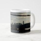 Jumbo Vancouver Coffee Cup Tasse Personalisierter  (Vorderseite Rechts)