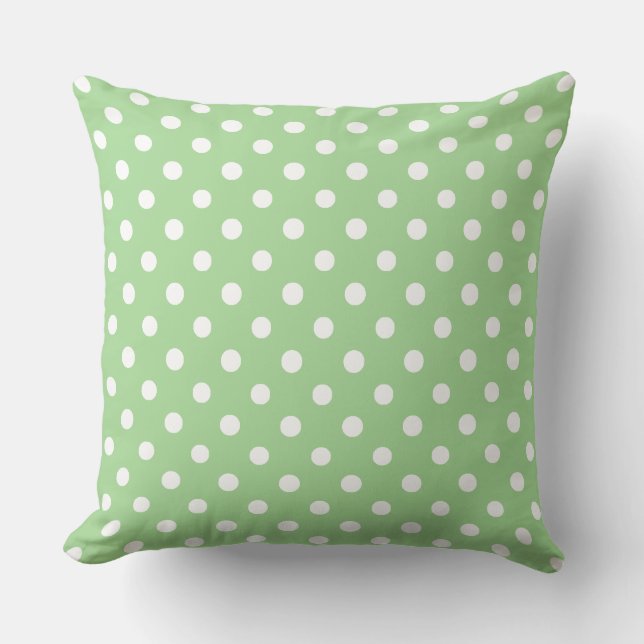 Jumbo White Polka Dots auf Apple Green Kissen (Vorderseite)