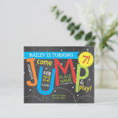 Jump Birthday Party Colors on Chalk Budget Einladu (Stehend Vorderseite)