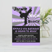 Jump Punch Kick Block Karate Party Geburtstag Einladung (Stehend Vorderseite)
