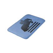 Jumper Clearing an Hindernis. Badematte (Schrägansicht)