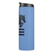 Jumper Clearing an Hindernis. Thermosbecher (Nach rechts gedreht)