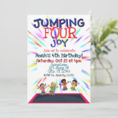 Jumping FOUR Joy, Trampoline 4th Birthday  Einladung (Stehend Vorderseite)