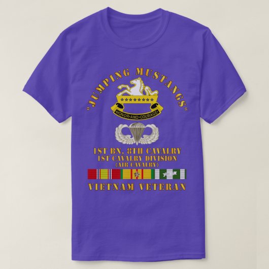 Jumping Mustangs w DUI ABN Basic 1st Bn 8th Cav w T-Shirt (Design vorne)