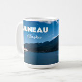 Juneau Alaska Postcard mit Kreuzfahrtschiff Flugze Kaffeetasse (Vorderseite Links)