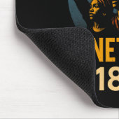 Juneteenth 1865 Retro-Sonnenuntergang Schwarze Ges Mousepad (Ecke)
