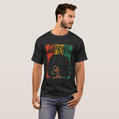 Juneteenth afrikanische Farben feiern T-Shirt (Vorne ganz)