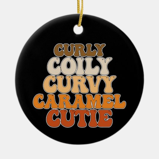 Juneteenth Curly Coily Curvy Caramel Süsse Keramik Ornament (Vorne)