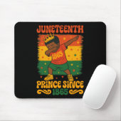Juneteenth Dabbing Groovy Afrikanischer Kleinkind Mousepad (Mit Mouse)