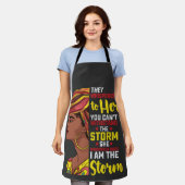 Juneteenth I bin der Sturm Melanin Black Girl Schürze (Getragen)