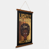 Juneteenth Lightly Melanated Hella Black Melanin Wandteppich Mit Holzrahmen (Gewinkelt)