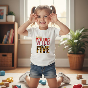 Jung, Wild und Fünf Leoparden Geburtstags Kinder T Kleinkind T-shirt