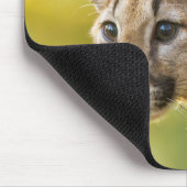 Junge Amerikanerin im Wilden Mousepad (Ecke)