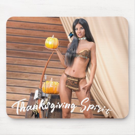 Junge amerikanische Ureinwohner posieren auf der H Mousepad (Vorne)