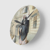 Junge arabische Mädchen kehren aus dem Hammam in K Runde Wanduhr (Winkel)