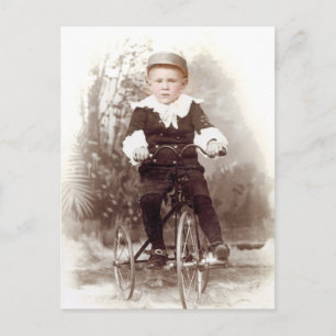 Junge auf Dreirad Postkarte