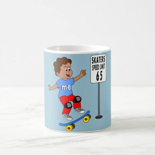 Junge auf Skateboard-Skater-Höchstgeschwindigkeit Kaffeetasse (Mittel)