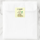 Junge, der baut quadratischer aufkleber (Tasche)