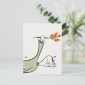 Junge, der Blume anbietet Postkarte (Stehend Vorderseite)