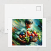 Junge, der Früchte trägt, Postkarte (Vorne/Hinten)
