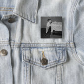 Junge, der heraus Kerzen durchbrennt Button (Beispiel)