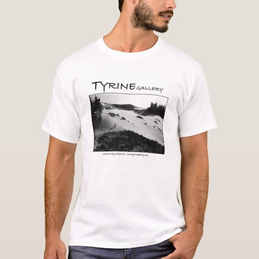 Junge, der in den Dünen-T - Shirt läuft (Vorderseite)