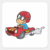 Junge, die Red Race Car fahren Quadratischer Aufkleber (Vorderseite)