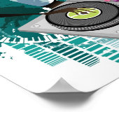 Junge Dj mit Turntable im Nachtclub Poster (Ecke)