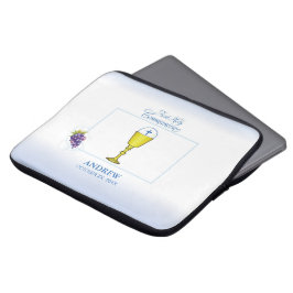 Junge Erste Kommune, Chalice mit Gastgeber und Tra Laptopschutzhülle