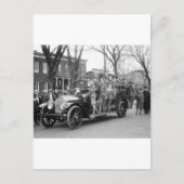 Junge Feuerbohrer, 1910er Postkarte (Vorderseite)