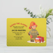 Junge Feuerwehrfrau Geburtstagsparty Einladung (Stehend Vorderseite)